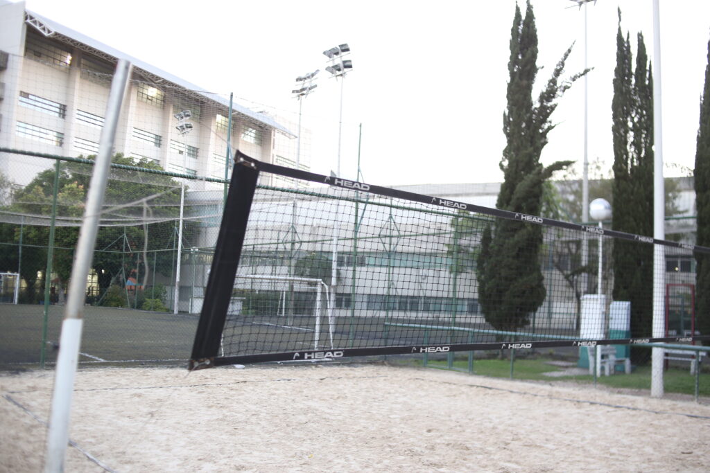 Por que o beach tennis é o esporte perfeito para o verão?