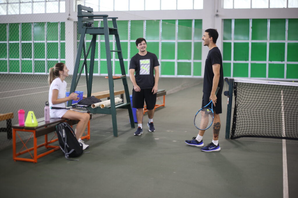 Tênis ou beach tennis descubra qual esporte combina mais com você